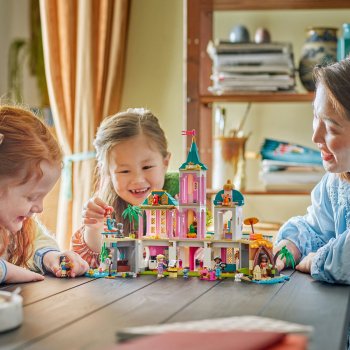 LEGO Disney Castel de prinţesă şi animăluţe regale